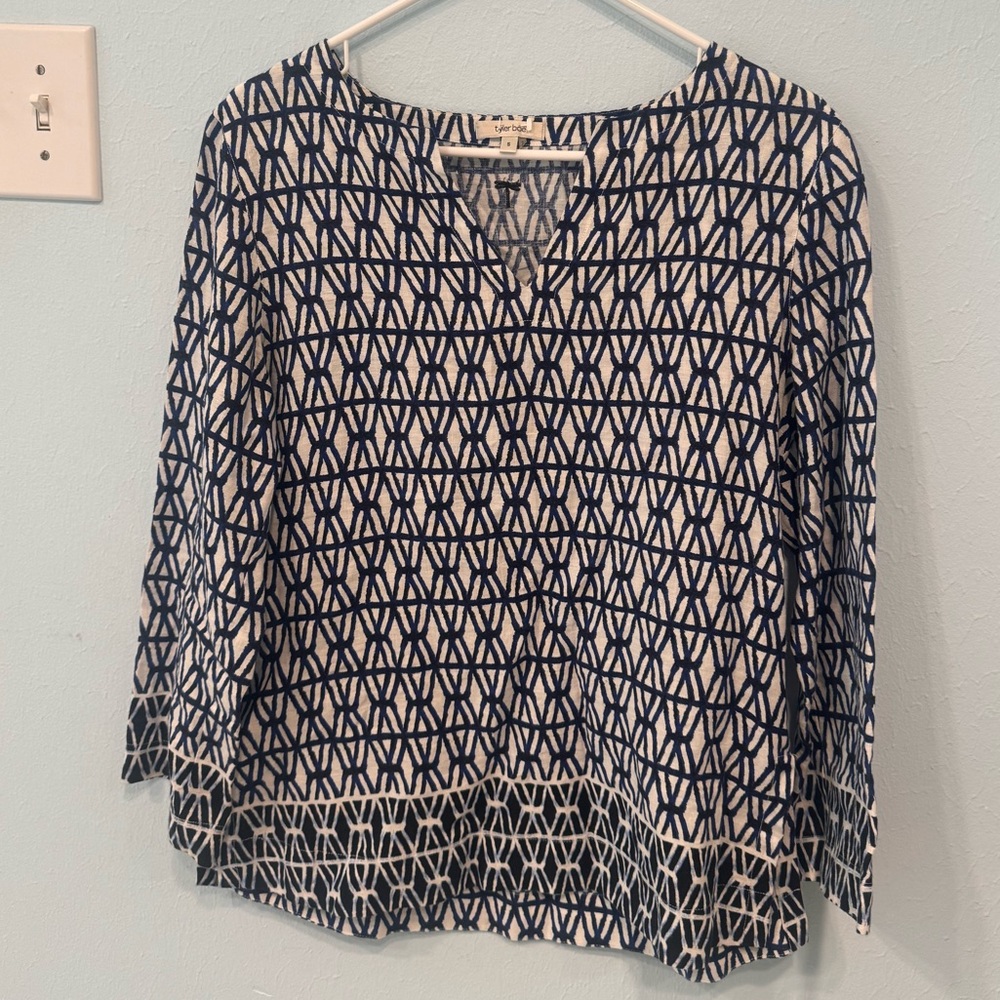 Women's Blue Patterned Top